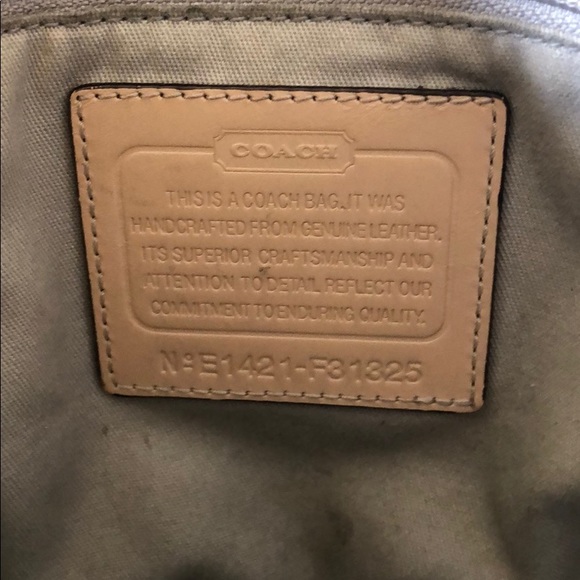 Coach two-tone tote - Picture 4 of 12